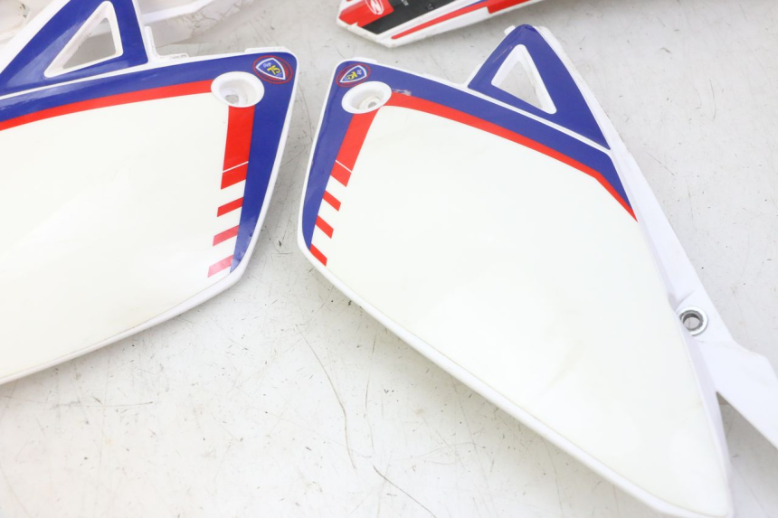 photo de CARROSSERIE CARENAGE COMPLET RIEJU MRT 50 (2018 - 2021)