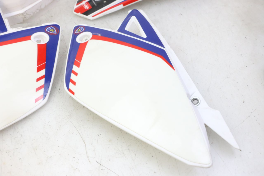 photo de CARROSSERIE CARENAGE COMPLET RIEJU MRT 50 (2018 - 2021)