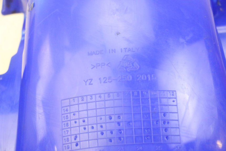 photo de CARROSSERIE CARENAGE COMPLET YAMAHA YZ 125 (1998 - 2005)