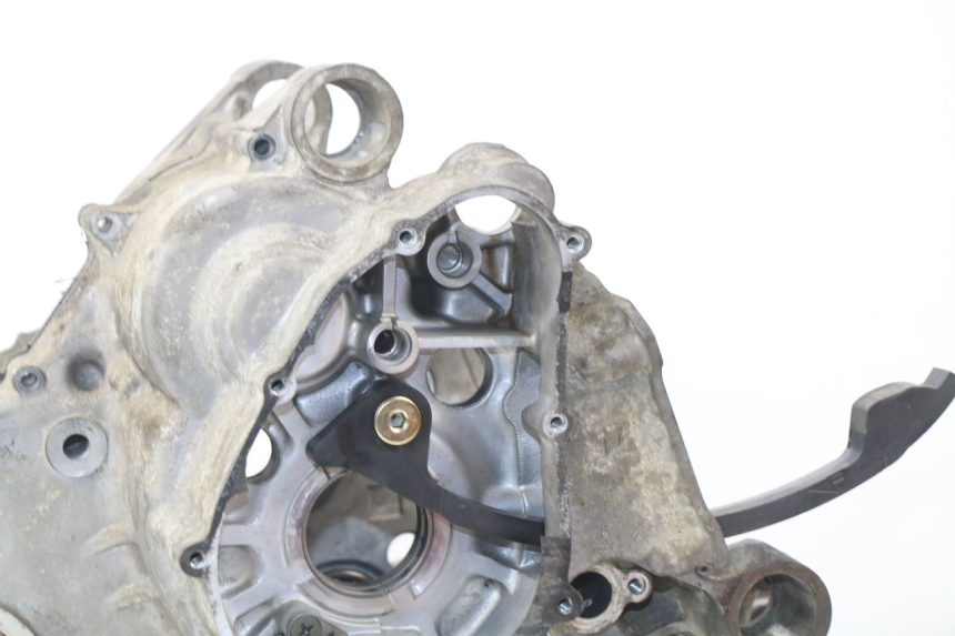 photo de CARTER BAS MOTEUR SUZUKI BURGMAN 650 (2002 - 2004)