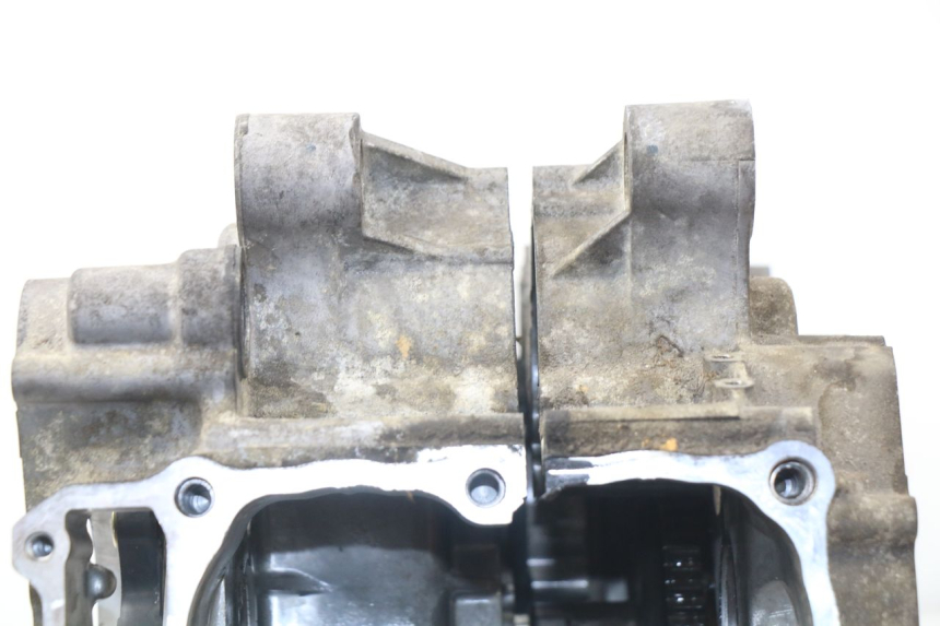 photo de CARTER BAS MOTEUR SUZUKI BURGMAN 650 (2002 - 2004)