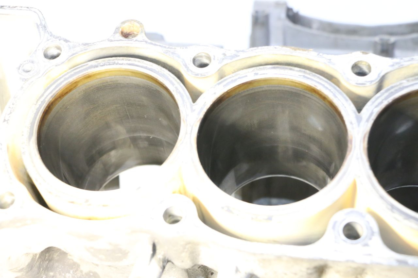 photo de CARTER BAS MOTEUR HONDA CBR RR FIREBLADE 900 (1992 - 1994)