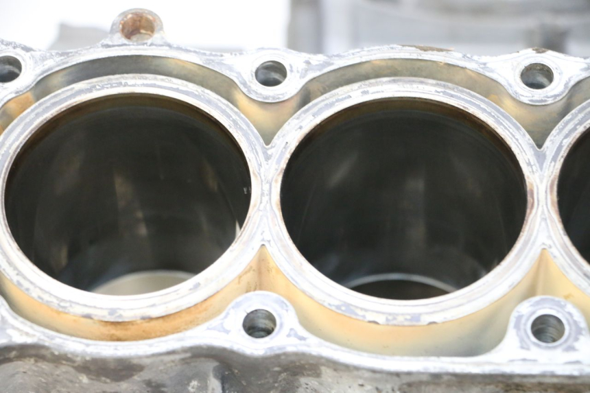 photo de CARTER BAS MOTEUR HONDA CBR RR FIREBLADE 900 (1992 - 1994)