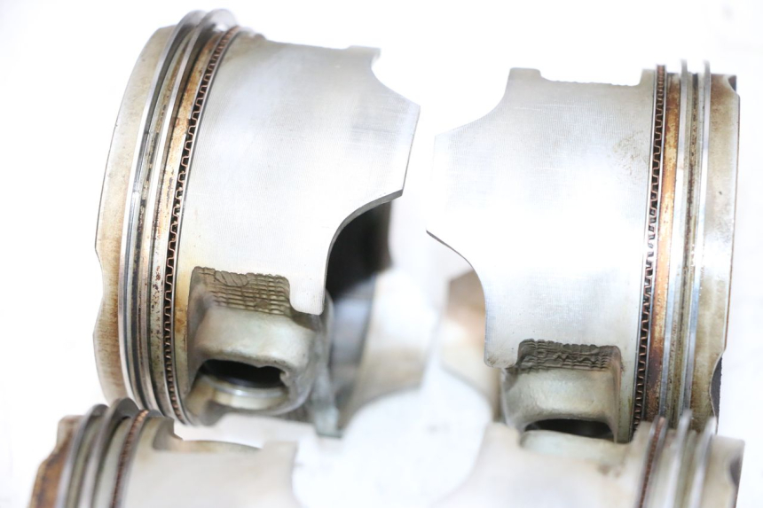 photo de CARTER BAS MOTEUR HONDA CBR RR FIREBLADE 900 (1992 - 1994)