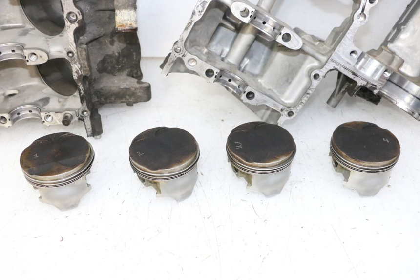 photo de CARTER BAS MOTEUR HONDA CBR RR FIREBLADE 900 (1992 - 1994)