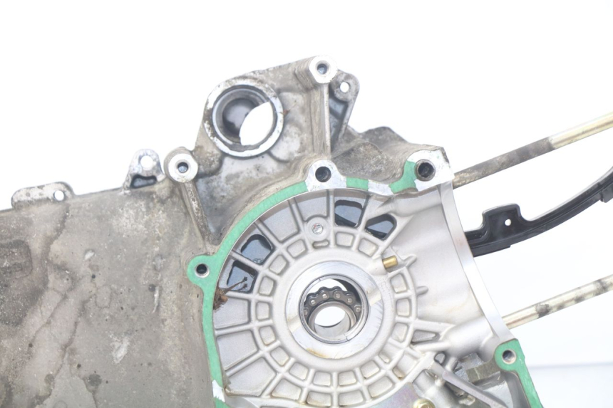 photo de CARTER BAS MOTEUR PIAGGIO FLY 125 (2005 - 2012)