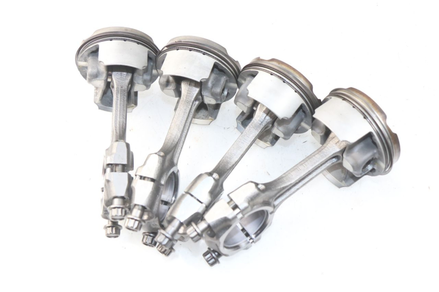 photo de CARTER BAS MOTEUR SUZUKI GSR 600 (2005 - 2012)