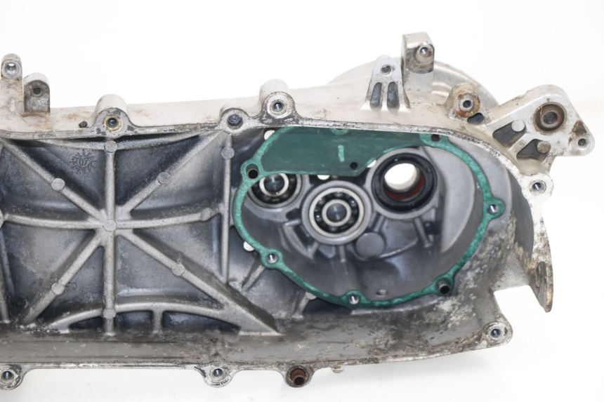 photo de CARTER BAS MOTEUR SYM GTS 125 (2005 - 2008)