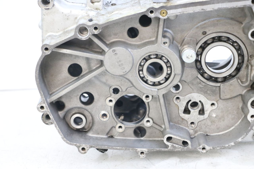 photo de Lower engine case HYOSUNG GV AQUILA 125 (2000 - 2004)