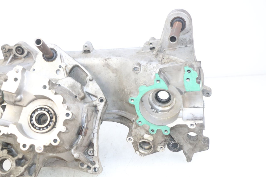 photo de CARTER BAS MOTEUR PEUGEOT KISBEE 2T 50 (2010 - 2017)