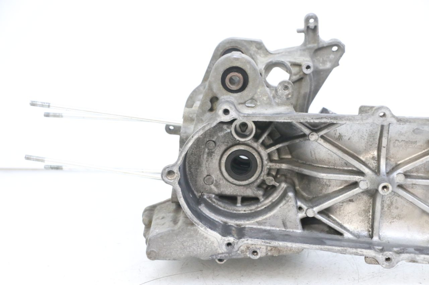 photo de CARTER BAS MOTEUR YAMAHA NEOS NEO'S 4T 50 (2008 - 2016) - Photo complémentaire