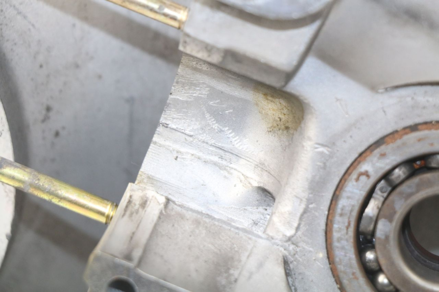 photo de CARTER BAS MOTEUR PIAGGIO NEW TYPHOON 50 (2010 - 2017) - Photo complémentaire