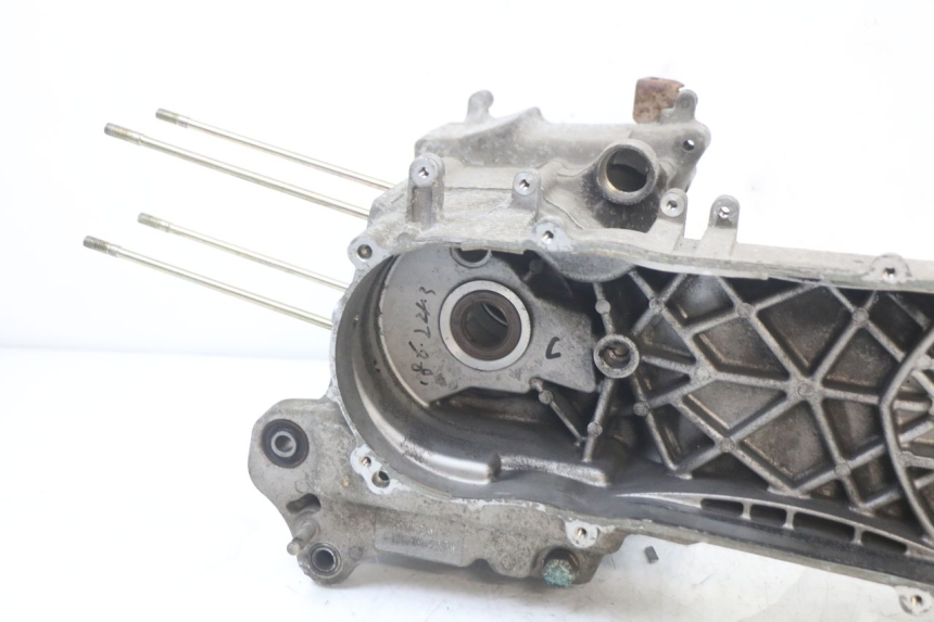 photo de CARTER BAS MOTEUR PEUGEOT BELVILLE 125 (2017 - 2021)