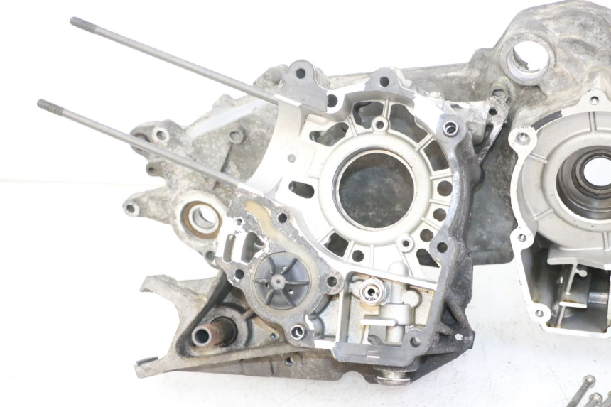photo de CARTER BAS MOTEUR PEUGEOT SATELIS 125 (2013 - 2018)