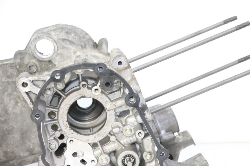photo de CARTER BAS MOTEUR PEUGEOT SATELIS 125 (2013 - 2018)