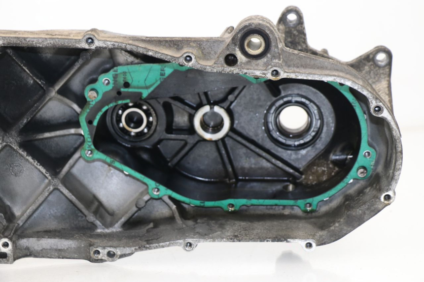 photo de CARTER BAS MOTEUR APRILIA SCARABEO GT 125 (1999 - 2007)