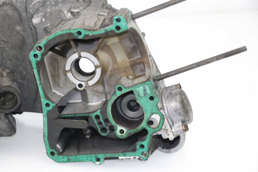 photo de CARTER BAS MOTEUR APRILIA SCARABEO GT 125 (1999 - 2007)
