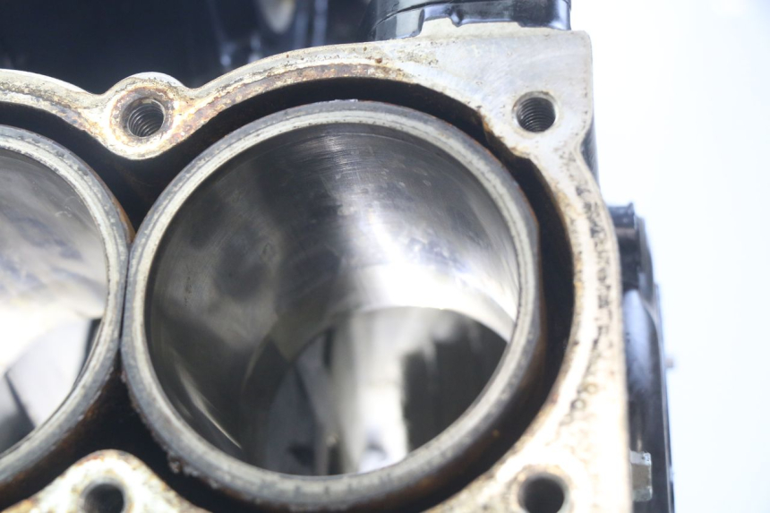 photo de CARTER BAS MOTEUR TRIUMPH SPRINT ST 955 (1999 - 2001)