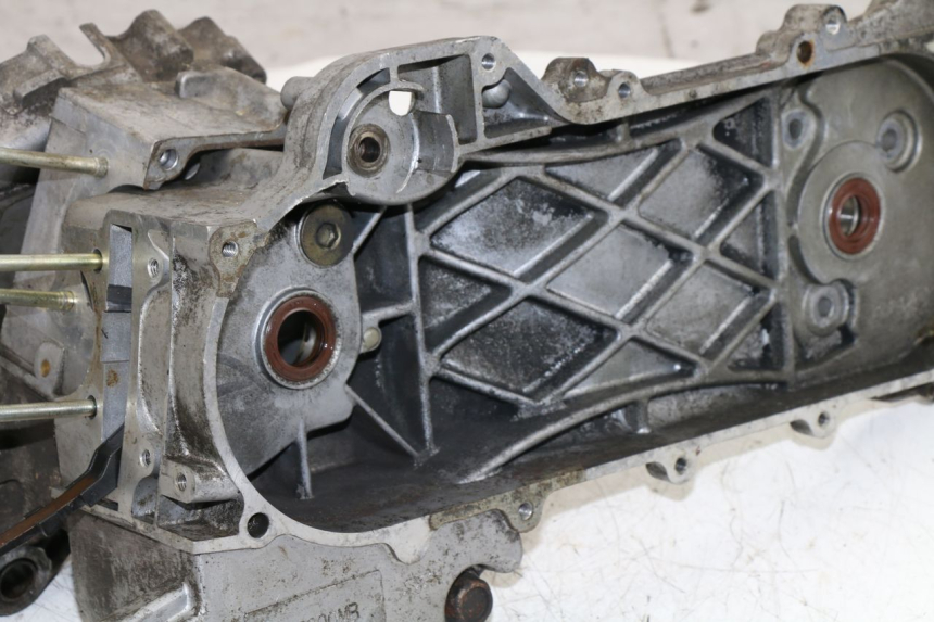 photo de CARTER BAS MOTEUR SYM ORBIT 50 (2008 - 2010)