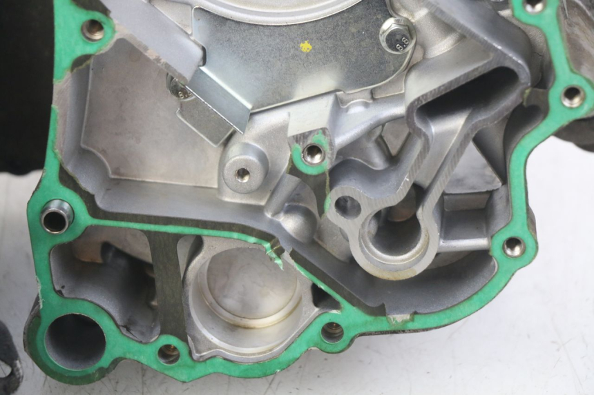 photo de CARTER BAS MOTEUR PIAGGIO VESPA GTS IGET ABS 125 (2017 - 2023)