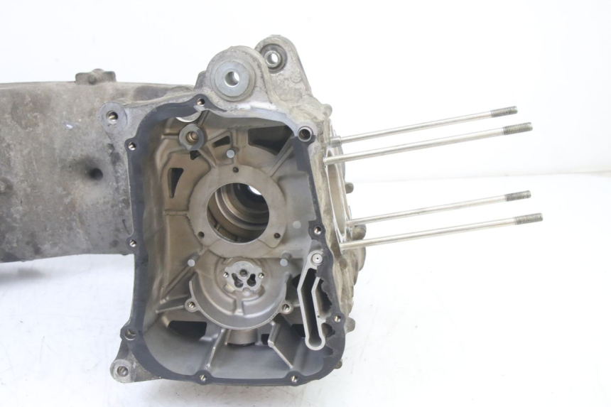 photo de CARTER BAS MOTEUR YAMAHA X-MAX XMAX 125 (2010 - 2014)