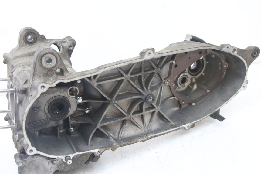photo de CARTER BAS MOTEUR YAMAHA X-MAX XMAX 125 (2010 - 2014)