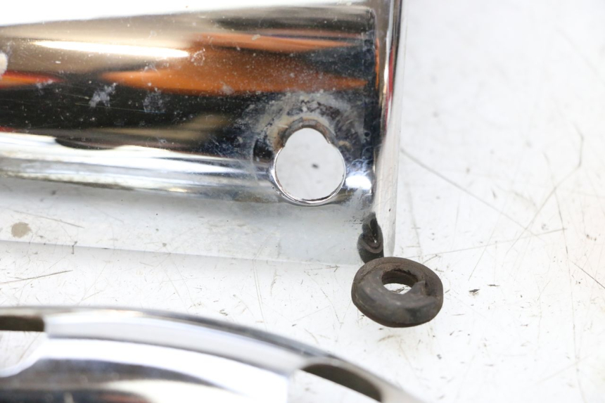 photo de CARTER ECHAPPEMENT KYMCO GRAND DINK 125 (2002 - 2007) - Marquages et références