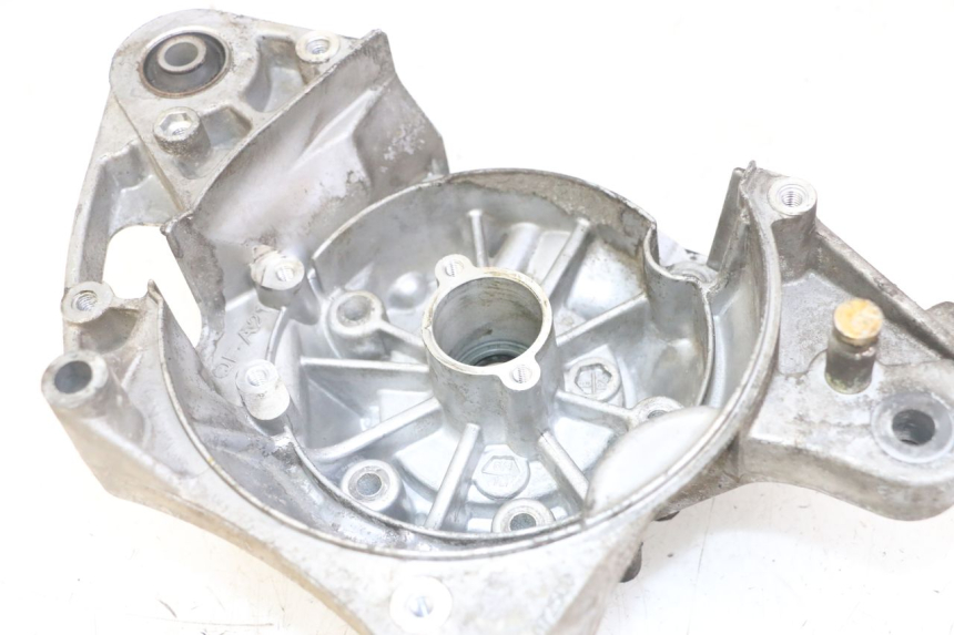 photo de CARTER MOTEUR DROIT PEUGEOT KISBEE 2T 50 (2018 - 2022)