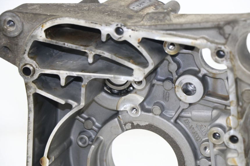 photo de CARTER MOTEUR DROIT PEUGEOT METROPOLIS 400 (2011 - 2016)