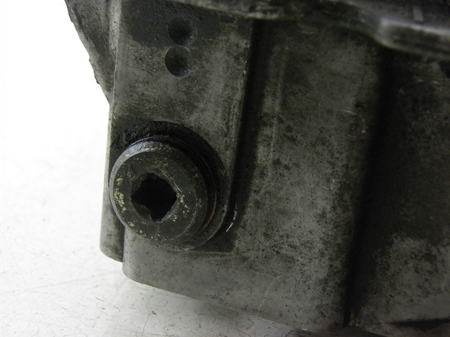 photo de CARTER MOTEUR DROIT PEUGEOT SATELIS 125 (2010 - 2012) - Gros plan technique