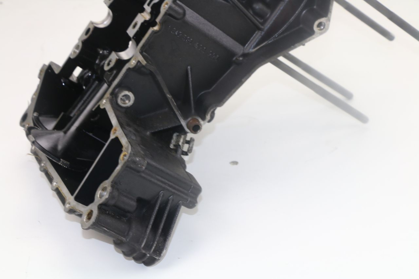 photo de CARTER MOTEUR DROIT BMW R GS 1150 (1999 - 2004)