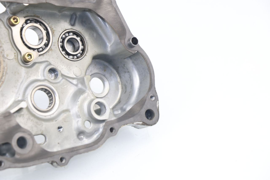 photo de CARTER MOTEUR DROIT DAELIM VJ ROADWIN 125 (2004 - 2007)