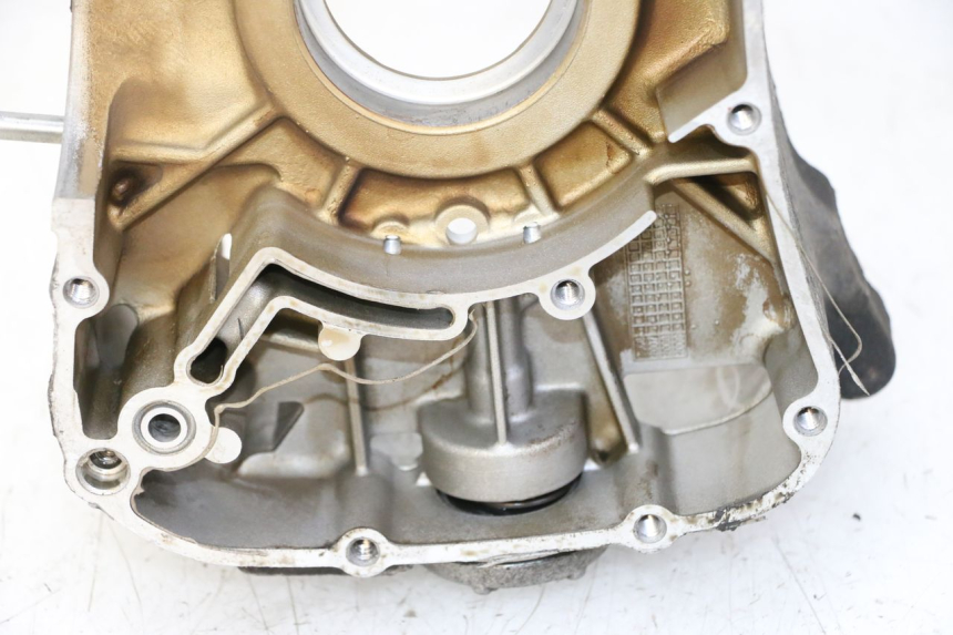 photo de CARTER MOTEUR DROIT YAMAHA X-MAX XMAX 125 (2010 - 2014)