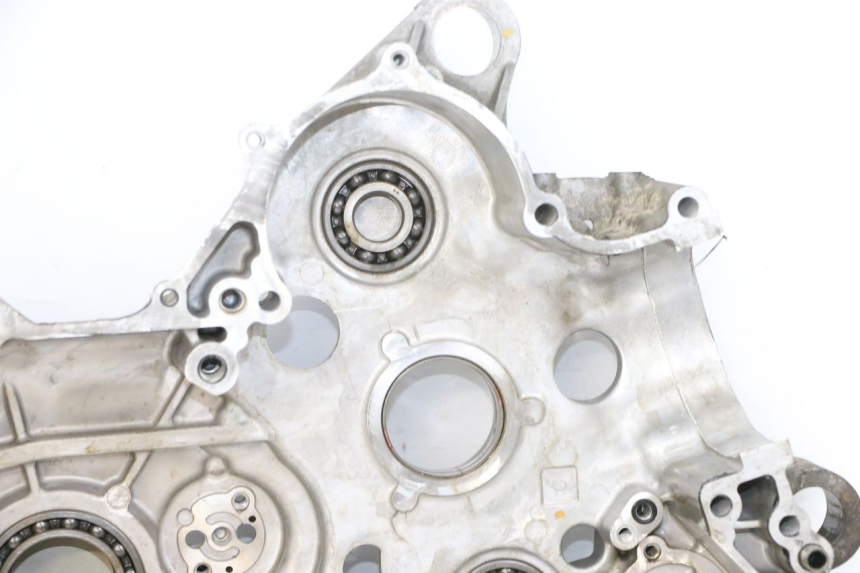 photo de CARTER MOTEUR GAUCHE SUZUKI BURGMAN 650 (2013 - 2020)