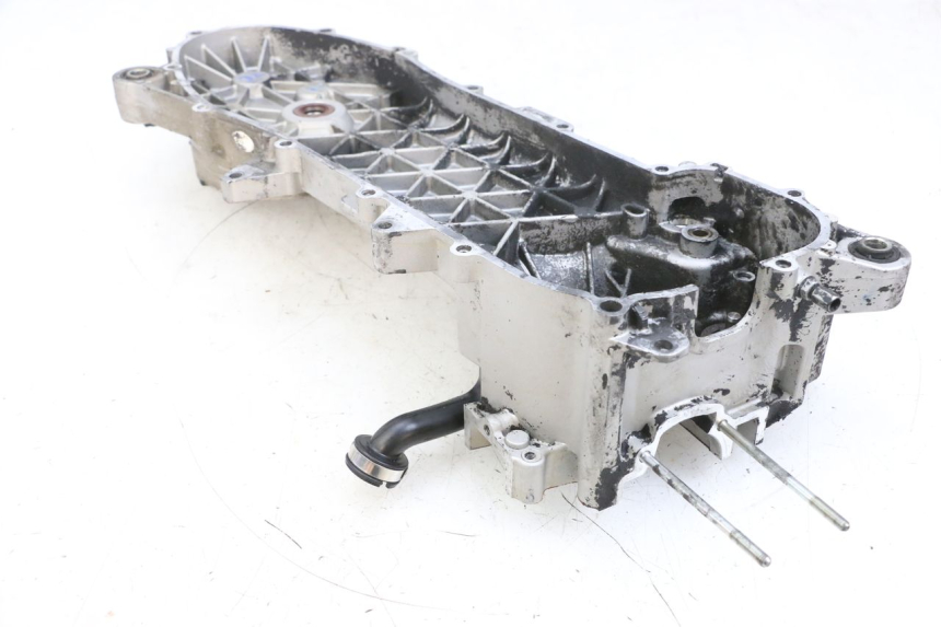 photo de CARTER MOTEUR GAUCHE PIAGGIO NEW TYPHOON 50 (2018 - 2021) - Vue d’ensemble