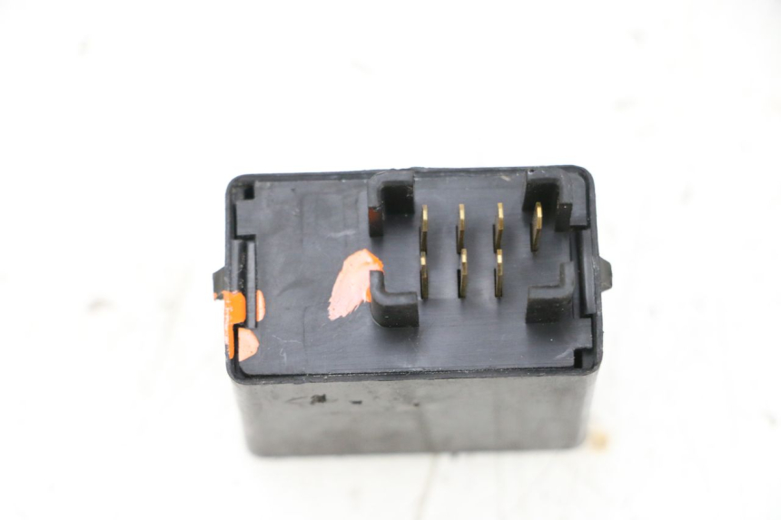 photo de CENTRALE CLIGNOTANTE SUZUKI GSXR GSX-R 1000 (2003 - 2004) - Zoom état d’usage