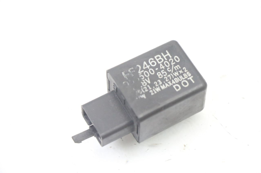 photo de CENTRALE CLIGNOTANTE KAWASAKI ZR7 ZR-7 S 750 (1999 - 2004)