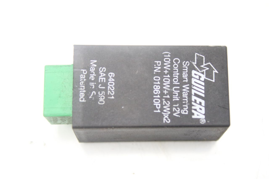 photo de CENTRALE CLIGNOTANTE PIAGGIO MP3 500 (2014 - 2016)