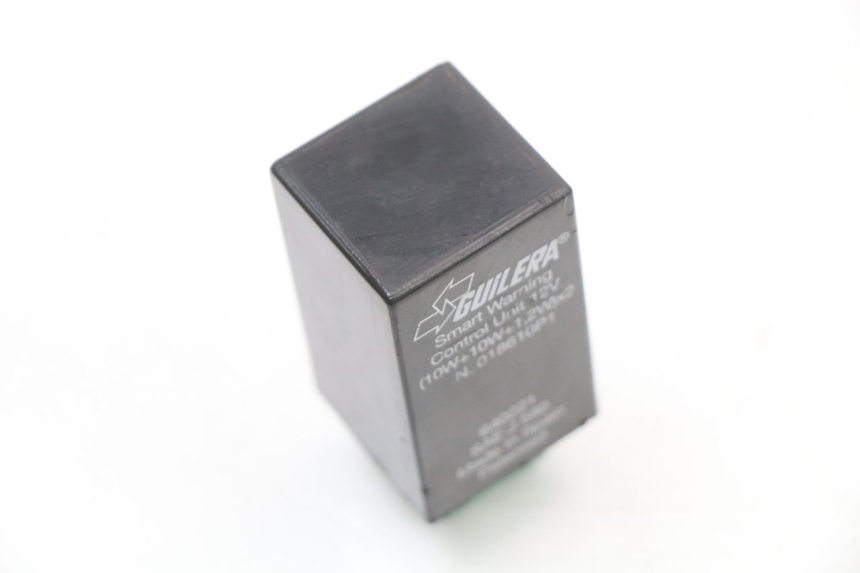 photo de CENTRALE CLIGNOTANTE PIAGGIO MP3 500 (2011 - 2015)