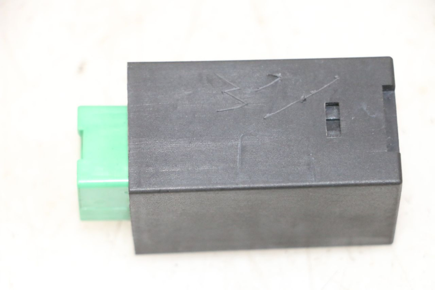 photo de CENTRALE CLIGNOTANTE PIAGGIO MP3 500 (2014 - 2016)