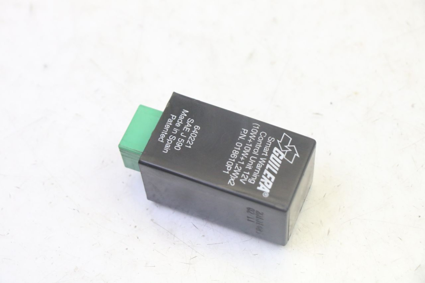 photo de CENTRALE CLIGNOTANTE PIAGGIO MP3 500 (2011 - 2015)