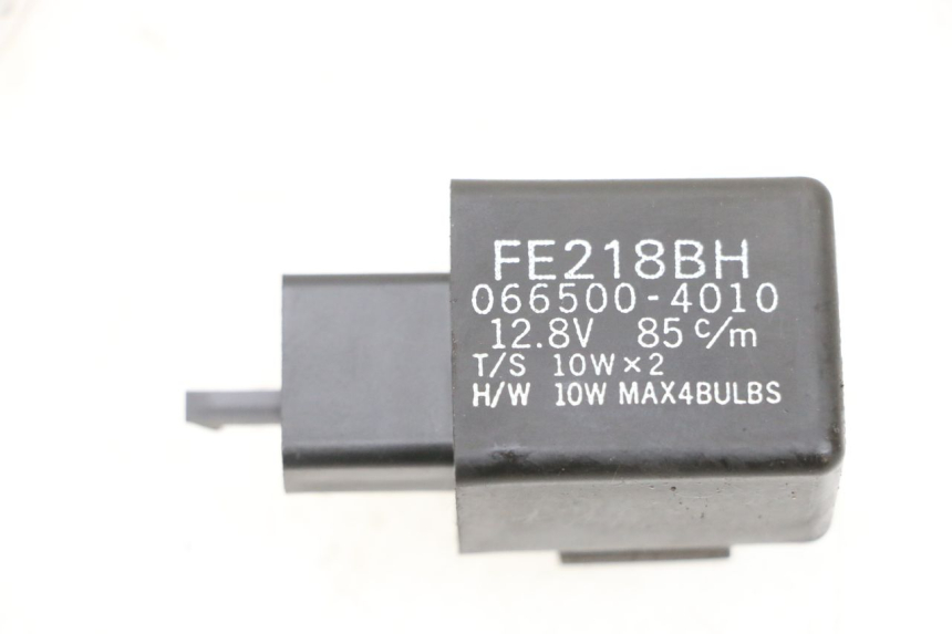 photo de CENTRALE CLIGNOTANTE YAMAHA TRICITY 300 (2020 - 2024) - Vue principale