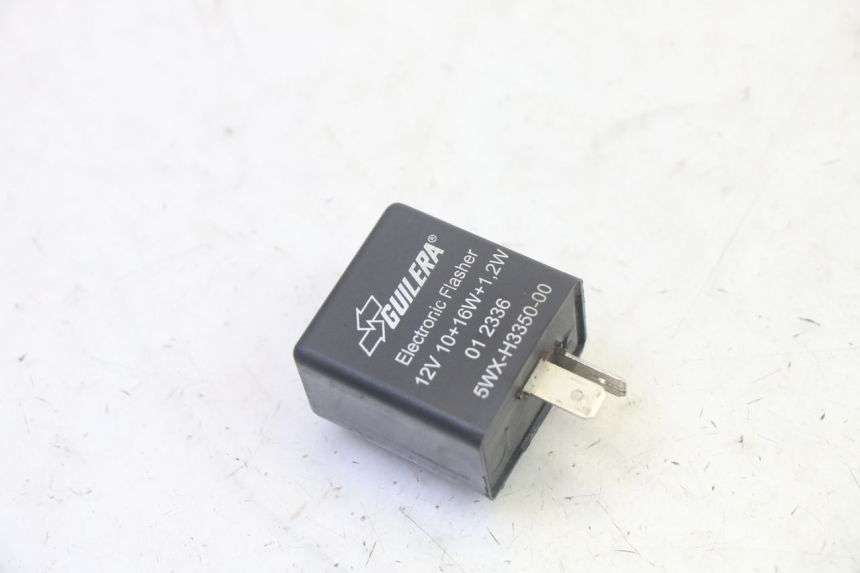 photo de CENTRALE CLIGNOTANTE YAMAHA TZR 50 (2008 - 2016) - Vue principale