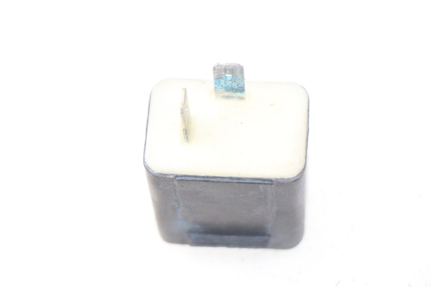 photo de CENTRALE CLIGNOTANTE PIAGGIO VESPA LX IE 125 (2010 - 2012)