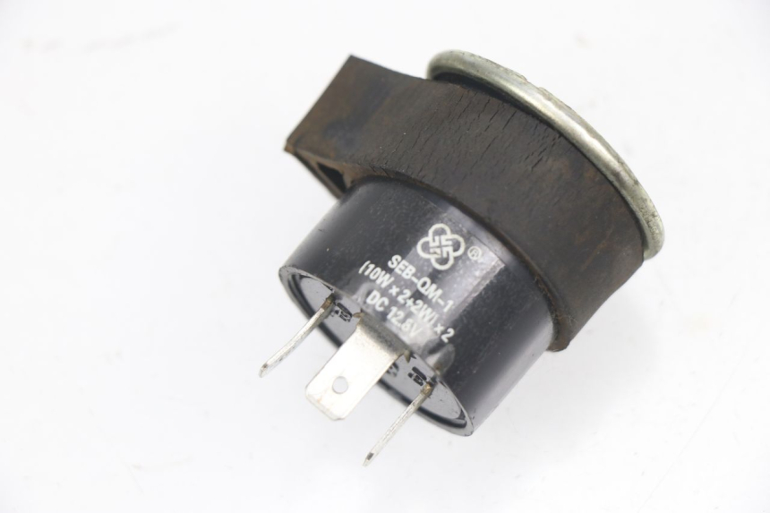 photo de CENTRALE CLIGNOTANTE RAZZO XENON 4T 50 (2008 - 2012)