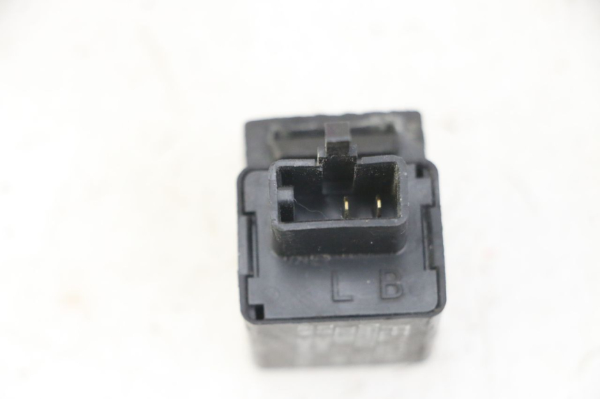 photo de CENTRALE CLIGNOTANTE YAMAHA XJ6 ABS 600 (2008 - 2016)