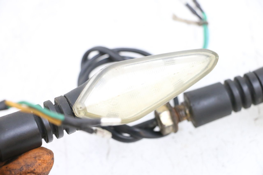 photo de CLIGNOTANT ARRIERE MAG POWER BOMBERS 4T 50 (2016 - 2026) - Points de fixation