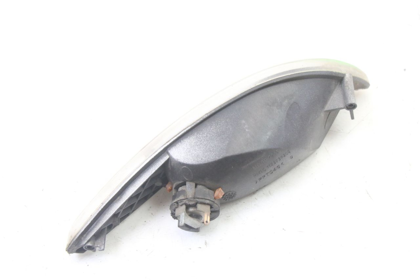 photo de CLIGNOTANT ARRIERE DROIT PEUGEOT ELYSTAR 50 (2002 - 2014)