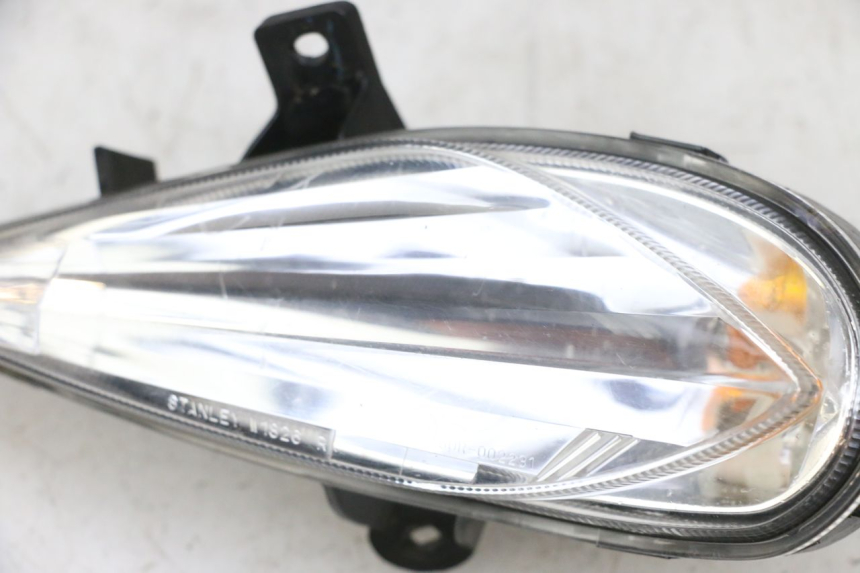 photo de CLIGNOTANT ARRIERE DROIT MBK FLIPPER 115 (2013 - 2017) - Détail de la pièce