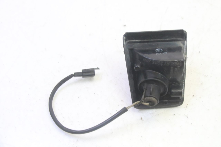 photo de CLIGNOTANT ARRIERE DROIT KAWASAKI GPX R WARBIRD 600 (1988 - 1993) - Autre angle de vue